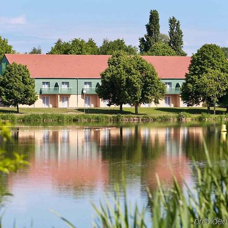Готель Ibis Styles Bourbon Lancy Екстер'єр фото