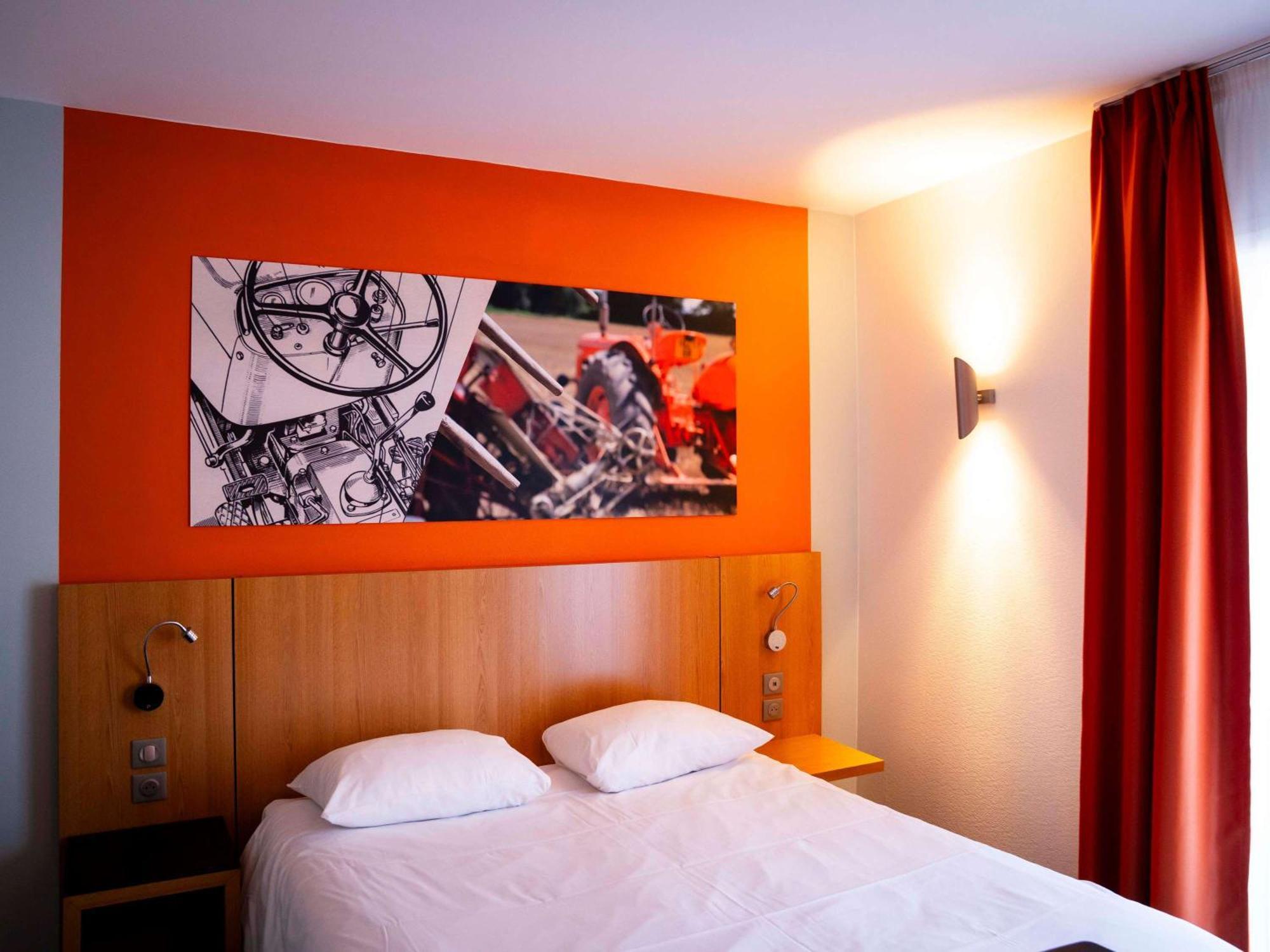 Готель Ibis Styles Bourbon Lancy Екстер'єр фото